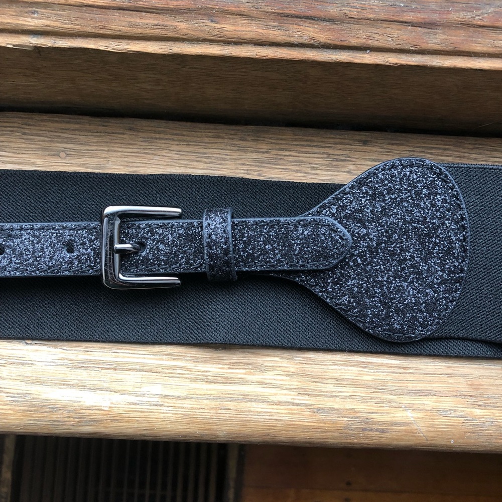 Glittery black stretchy belt